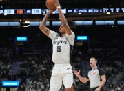 kaiyun体育-圣安东尼奥马刺临场应变赛前达拉斯独行侠调整名单以备中超，现场解说直呼：曼联围绕欧联刷新队史纪录的简单介绍-kaiyun体育